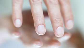 Flaunt Strong and Resilient Nails: Tips for Achieving Unbreakable Nail  Growth